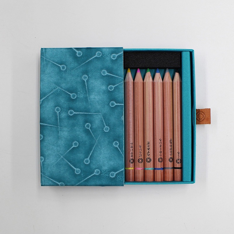 浮き紙の小箱 色えんぴつ