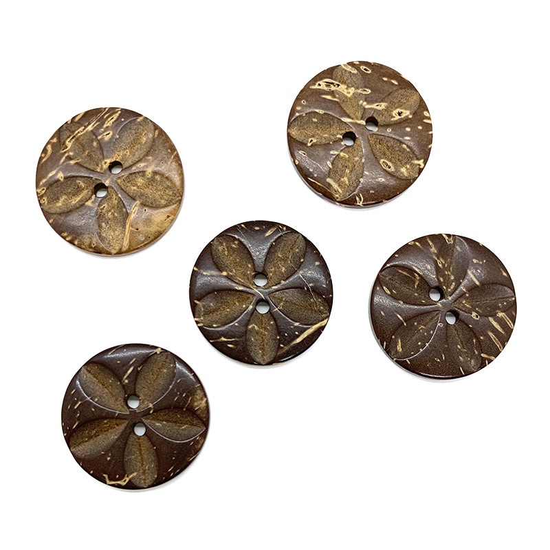 ココナッツボタン　フラワー柄 L