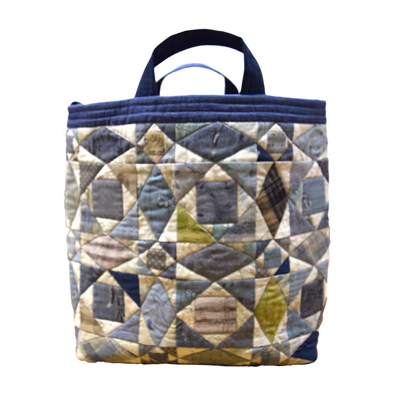 海の嵐のショルダーバッグ（作り方なし）斉藤謠子のトラディショナル・パターン掲載