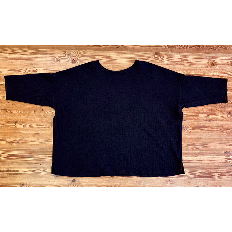 ドロップショルダーのゆったりブラウス ウールガーゼ（作り方なし）すてきにハンドメイド2025年1月号掲載