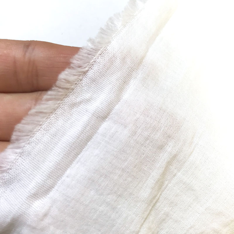 Tシャツ風ブラウスc(ショート）(作り方なし）いつも心地のよい服とバッグ掲載