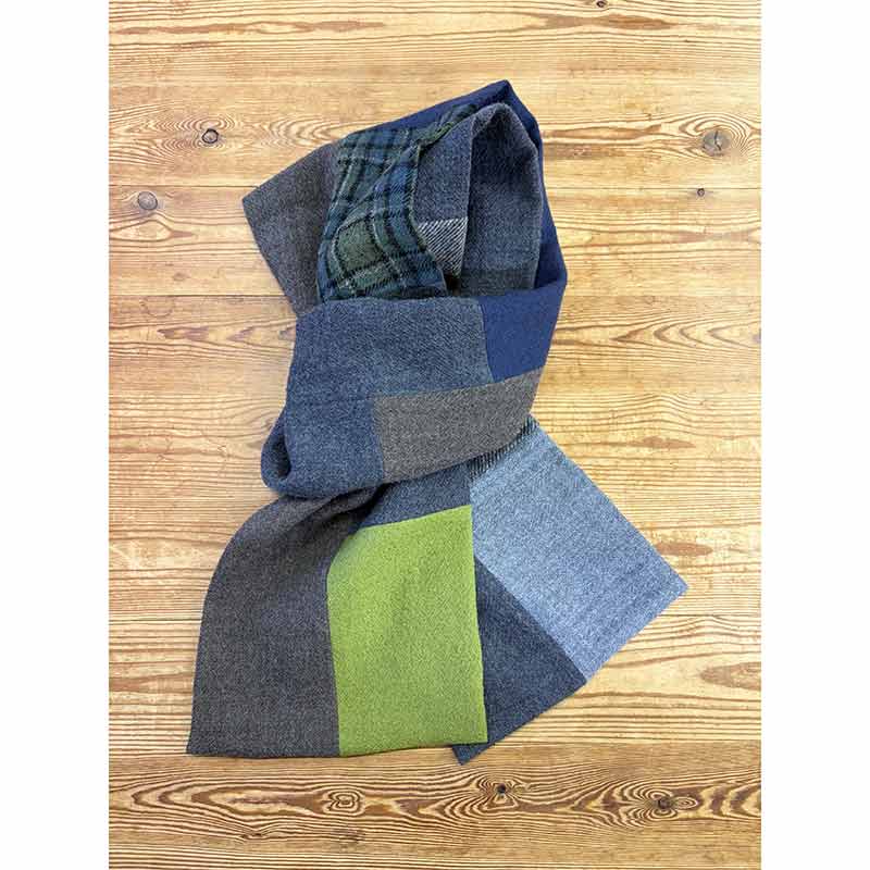 レア ハンドメイド 一点モノ カラフル 手編みパッチワークマフラー