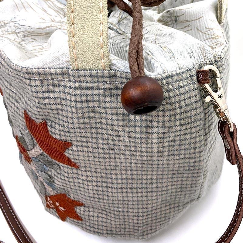 【50%OFF】4本のゆりの巾着型ミニバッグ