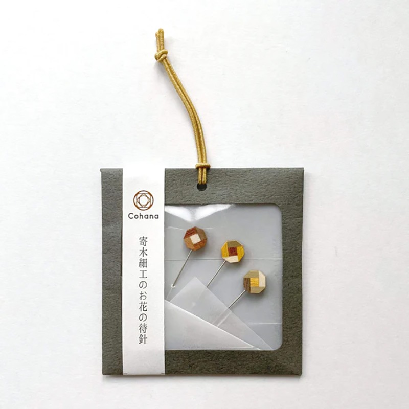 寄木細工のお花の待針