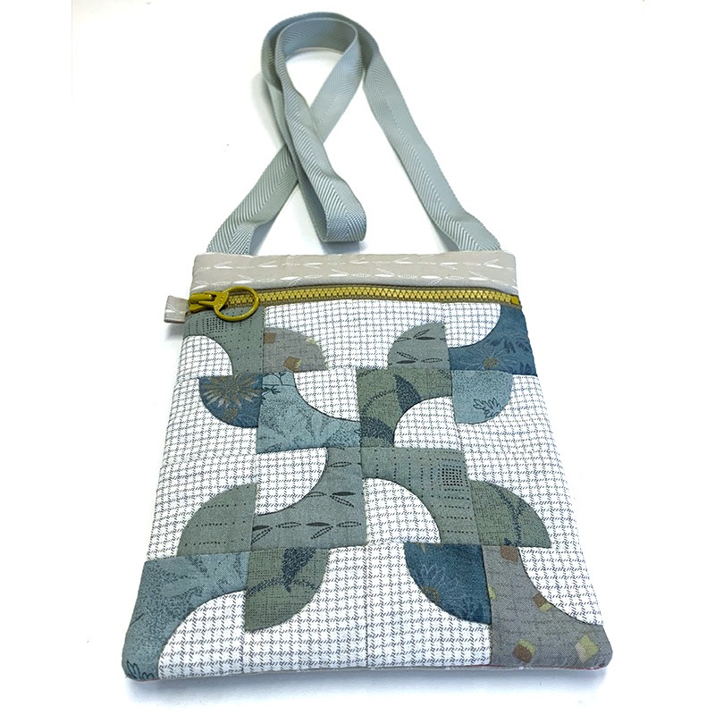 【20％OFF】酔っぱらいの小道のサコッシュ（作り方なし）斉藤謠子のトラディショナル・パターン掲載