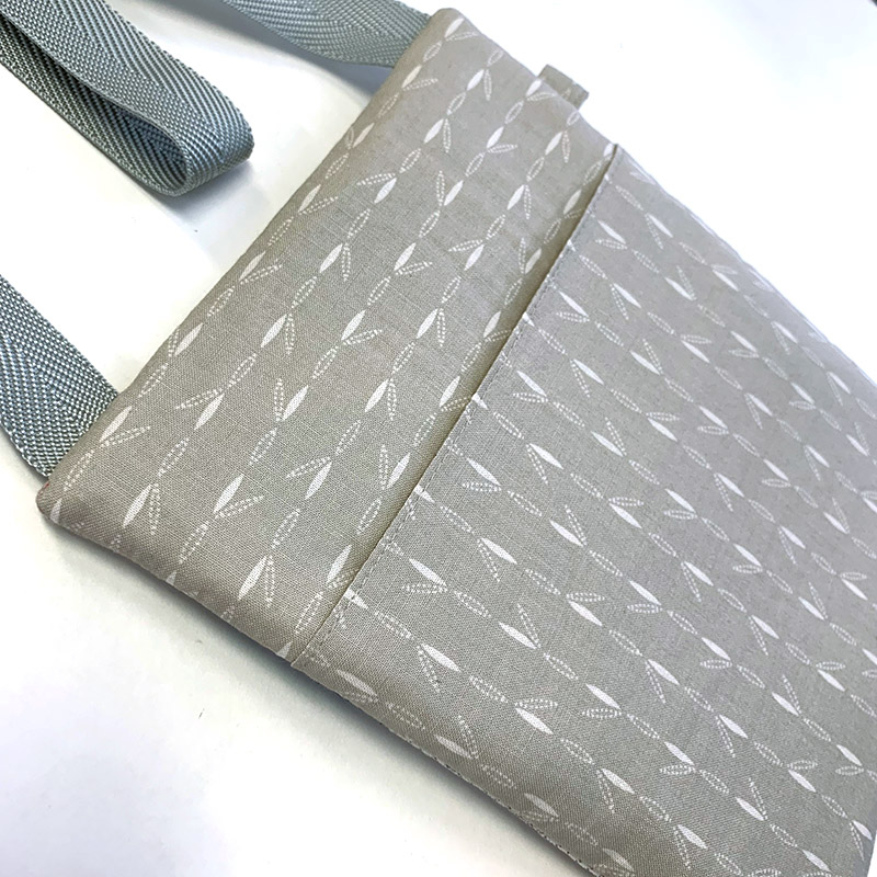 【20％OFF】酔っぱらいの小道のサコッシュ（作り方なし）斉藤謠子のトラディショナル・パターン掲載