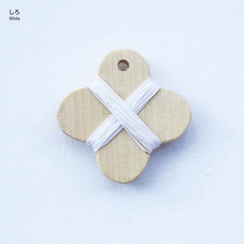 とちの木の糸巻き