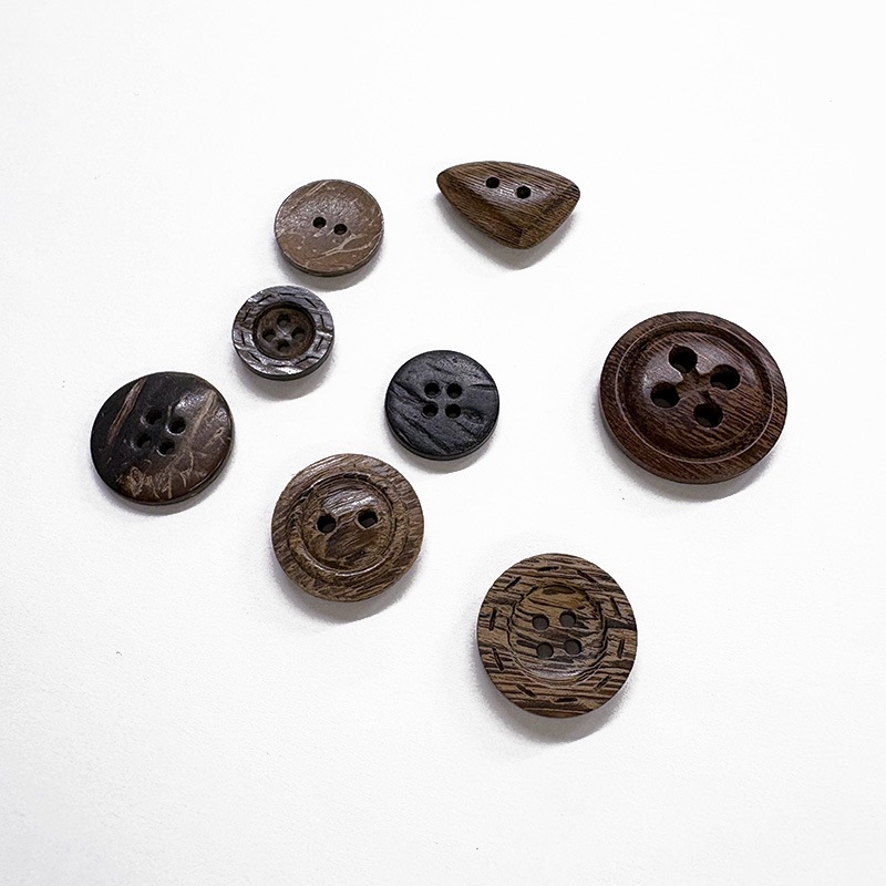 【特価】ボタン8ヶセット　￥550