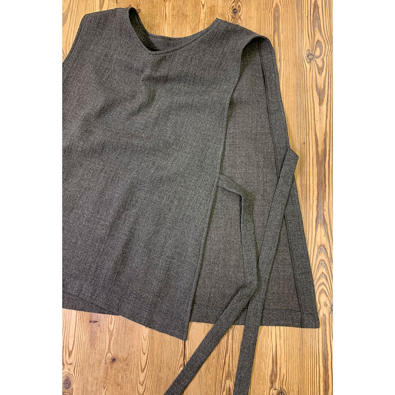 ウールガーゼのベスト（作り方なし）ウールガーゼのベストの型紙掲載