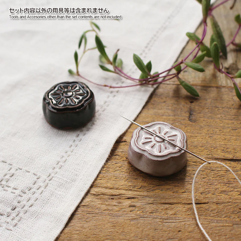 淡路瓦の針やすめ