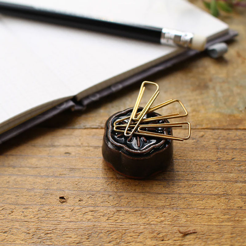 淡路瓦の針やすめ