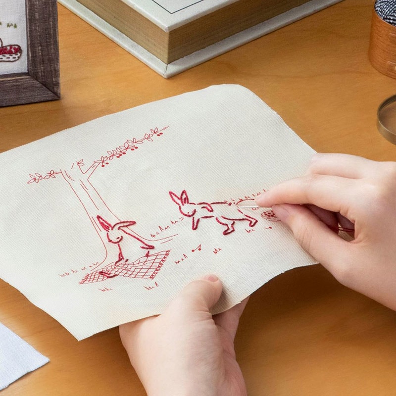 刺しゅうを楽しむプリントクロス 高橋亜紀 うさぎのピクニック