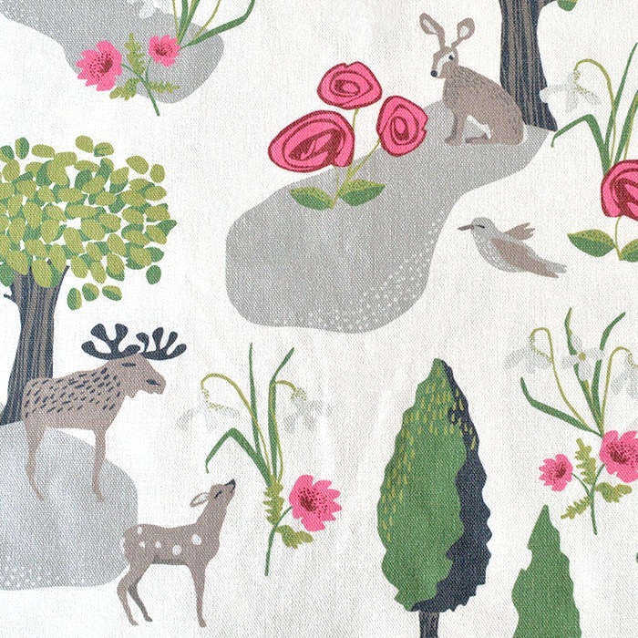 【ハーフ＆ハーフ】ARVIDSSONS TEXTIL 動物たちのお城  約70cm×50cm