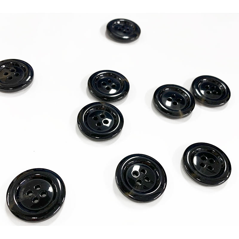 水牛調ポリエステルボタン