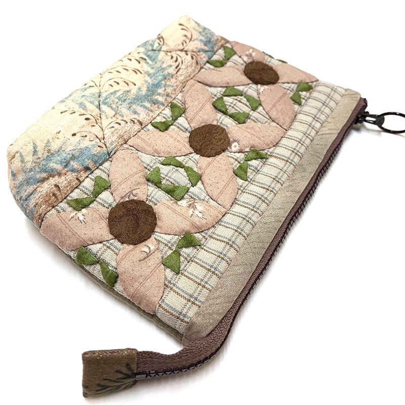 アバランシェリリーのポーチ