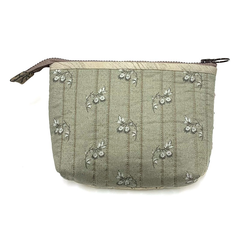 アバランシェリリーのポーチ