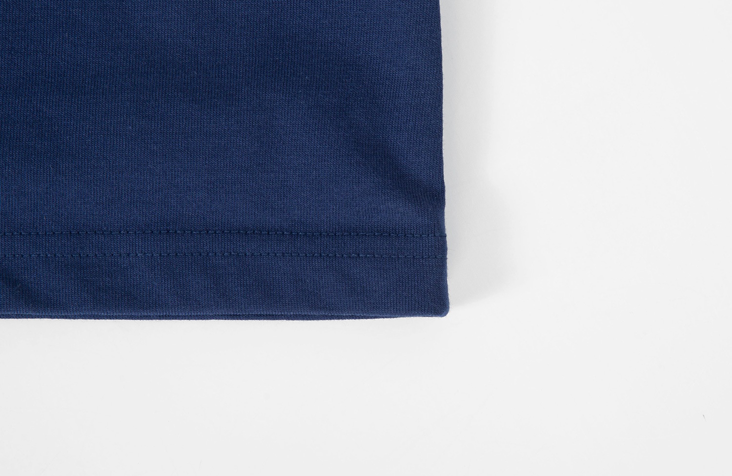 navy ellipse dolphin twinkle T-shirt 