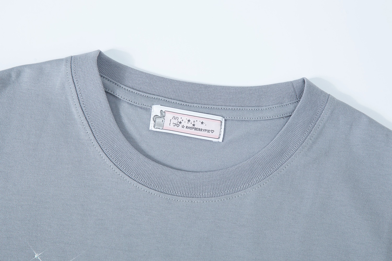 gray dolphin twinkle T-shirt 