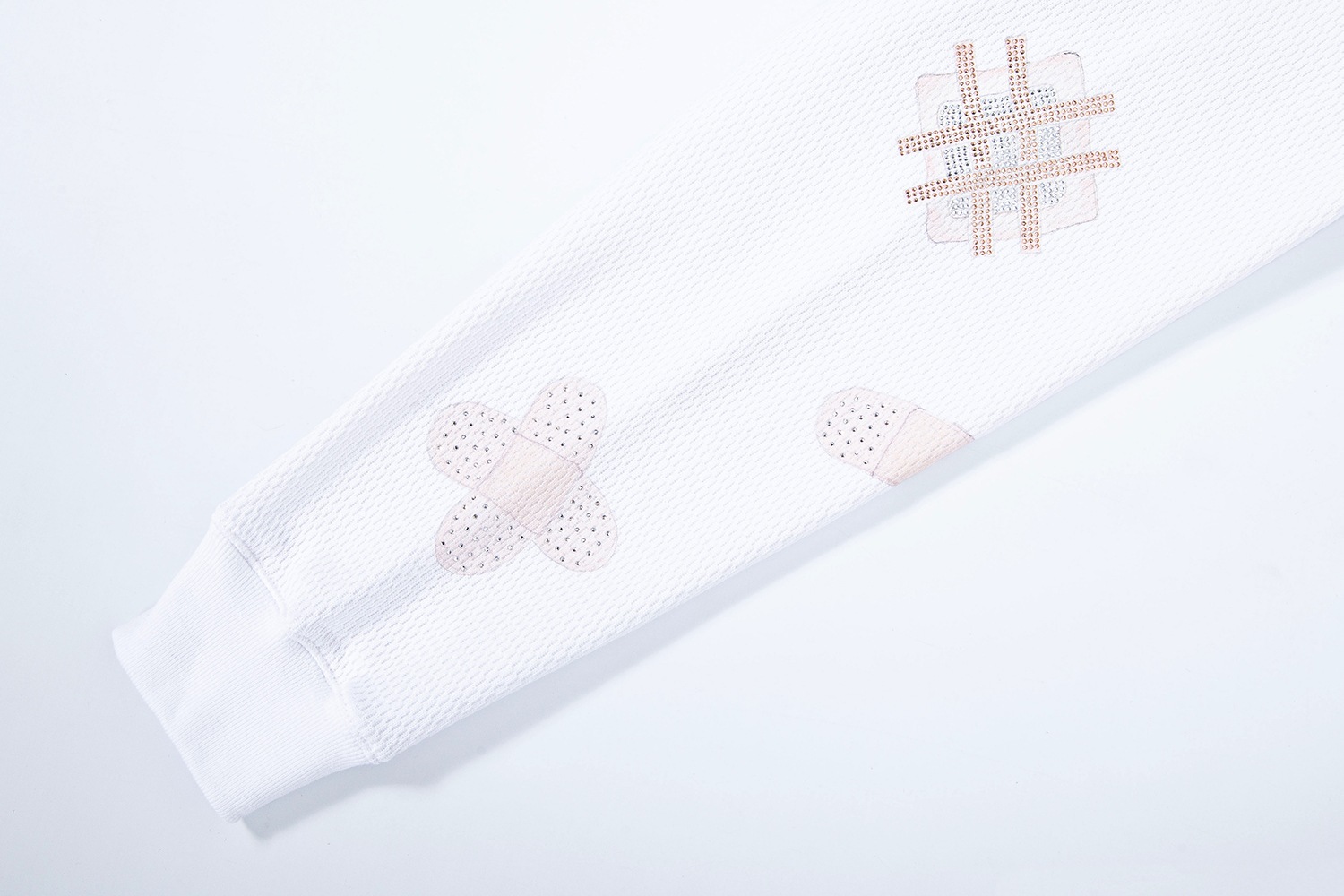 (white) motka ambu croffle t-shirt