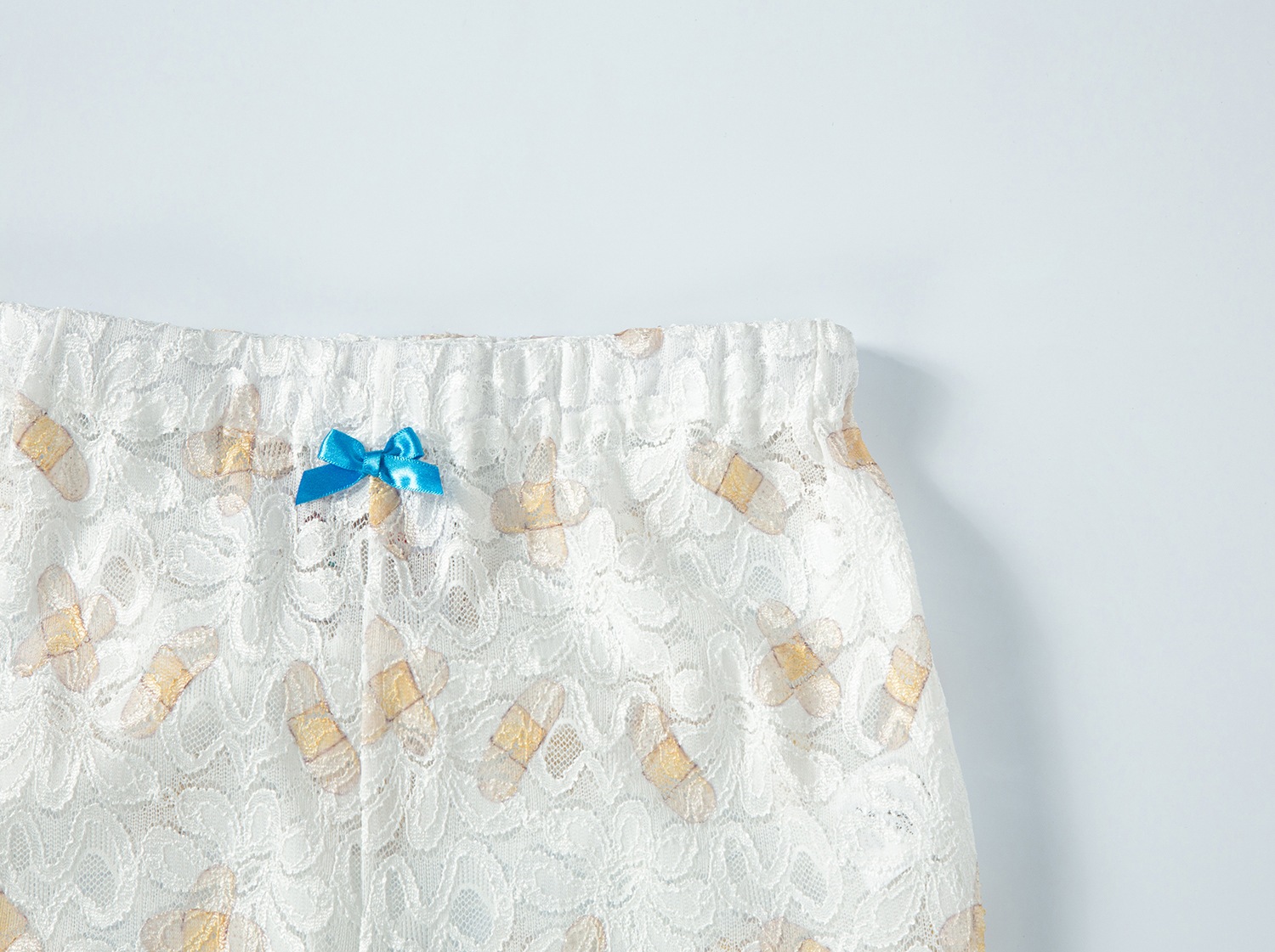 band lace frill pants