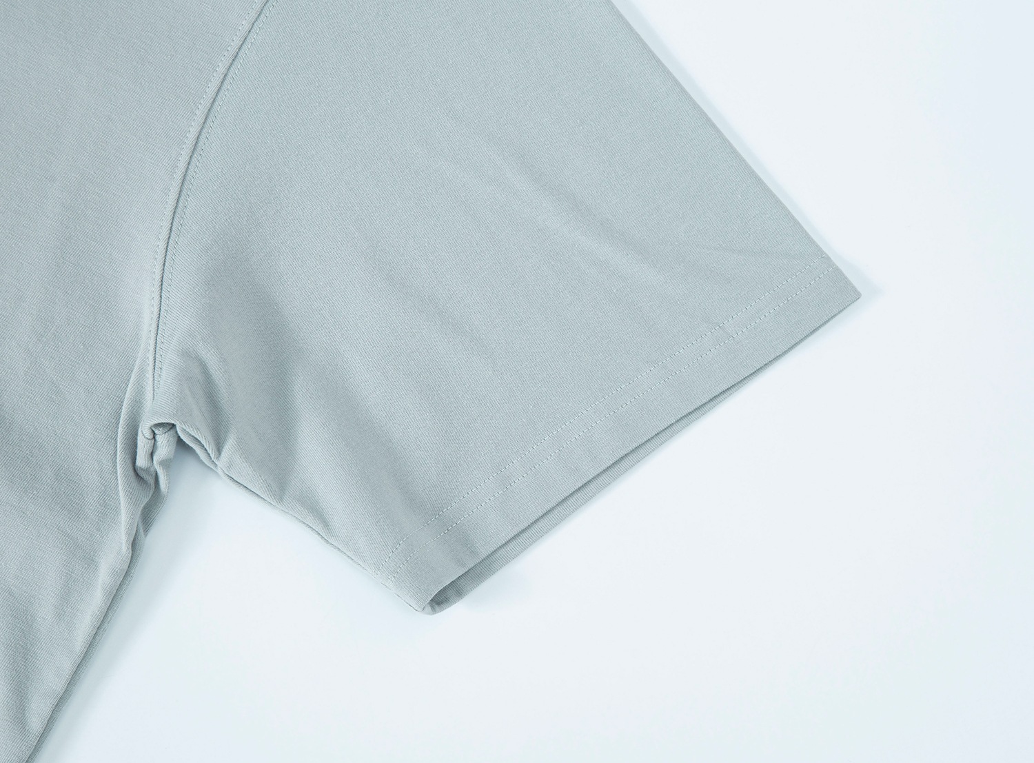 light gray heart dolphin twinkle T-shirt 