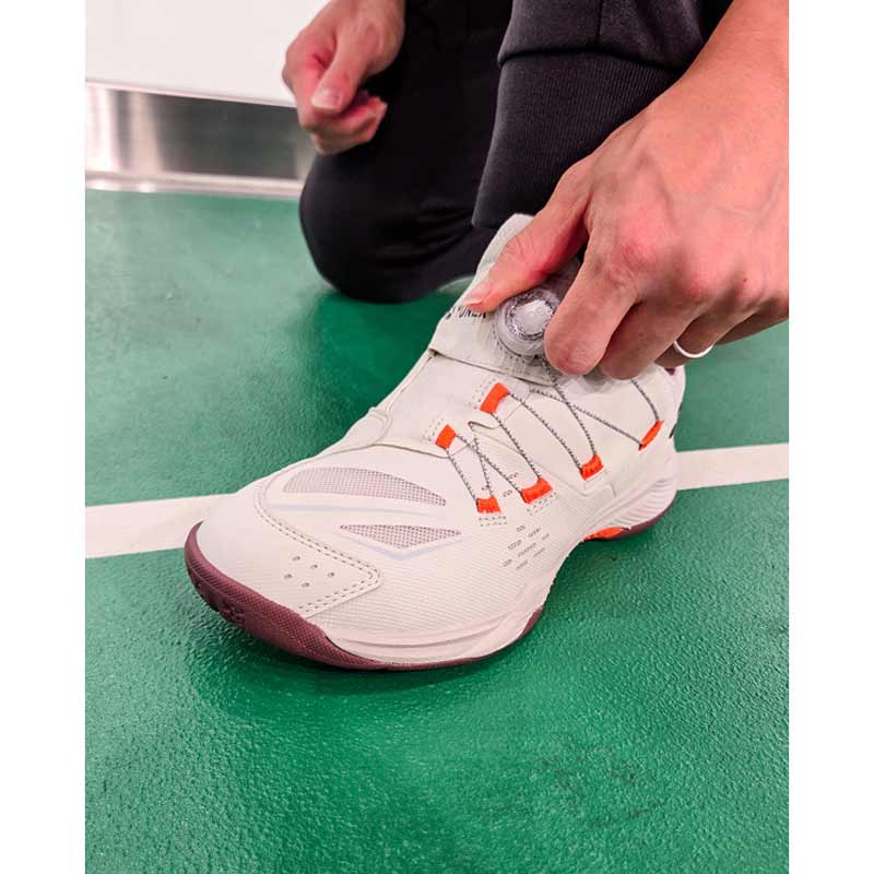 �Хɥߥ�ȥ󥷥塼�� �������򴹱���̵�� �Хɥߥ�ȥ� ���塼�� ��ͥå��� YONEX �ѥ���å����88�������磻�� SHB88D3W �������å� 4E badminton shoes