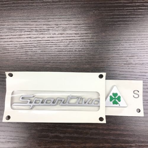 純正品　フェンダーバッジ　”Sportivo”　左側　（145ｍｍ×27mm)　ALFA　Mito　　50526841