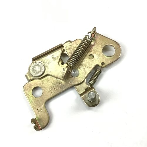 純正品　ボンネットロック　右側　　LANCIA　DELTA(831)　　82368428