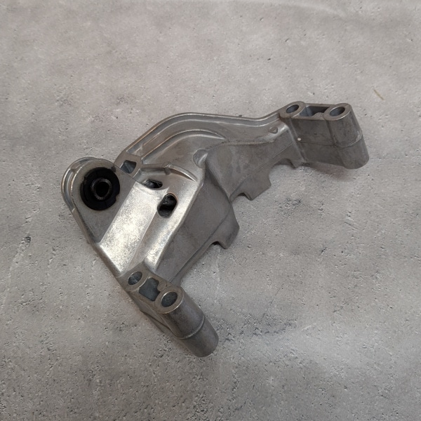 純正品 エンジンマウント(R50-R53)~2003/12