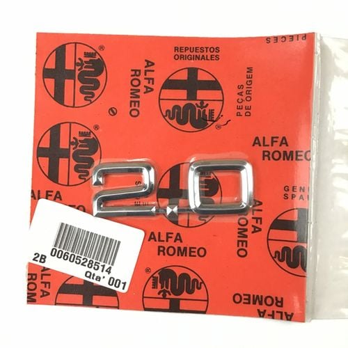 純正品　リアバッジ　2.0　ALFAROMEO　75、145，146，155　　　60528514