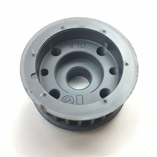 純正品　タイミングプーリー（クランクシャフト）　ALFA145/146、147、155、156（含むJTS）、gtv/spider（916）2.0TS16V　＊適合は車体番号で確認　　　60602824