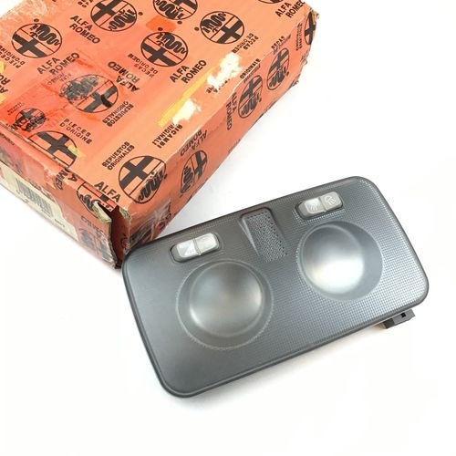 純正品　ルームランプASSY（フロント）　　ALFA156前期（～’01）/ALFA147　　156016983