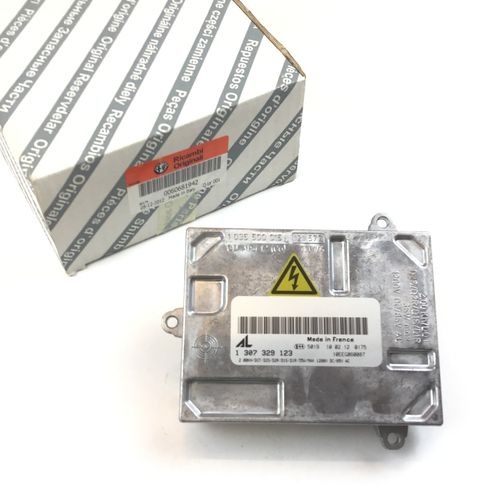 純正品　キセノンライト　バラストユニット　　ALFA159／ブレラ/スパイダー(939)　　60681942