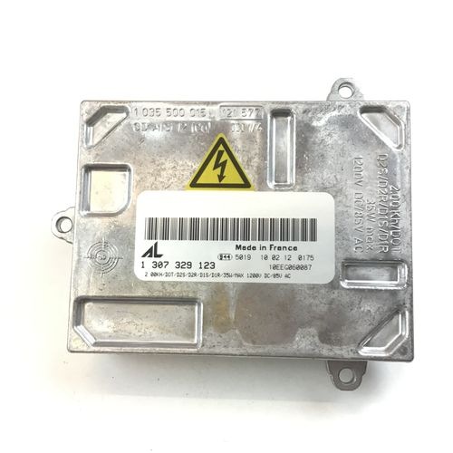 純正品　キセノンライト　バラストユニット　　ALFA159／ブレラ/スパイダー(939)　　60681942