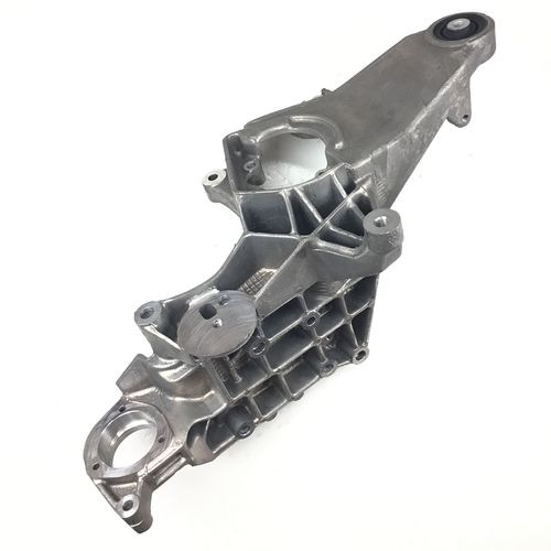 純正品　オルタネーター/トルクロッドマウント　　ALFA145/146（'98～)、156TS16V（～'01)、gtv/spider(916)TS16V (’99～)　　　60652553