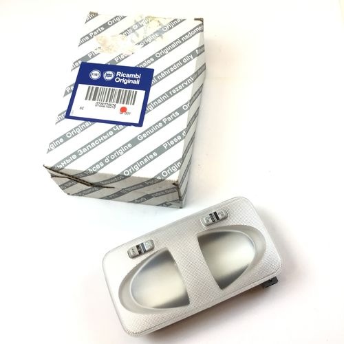 純正品 ルームランプユニット PUNTO(188) サンルーフ付き用 735270578