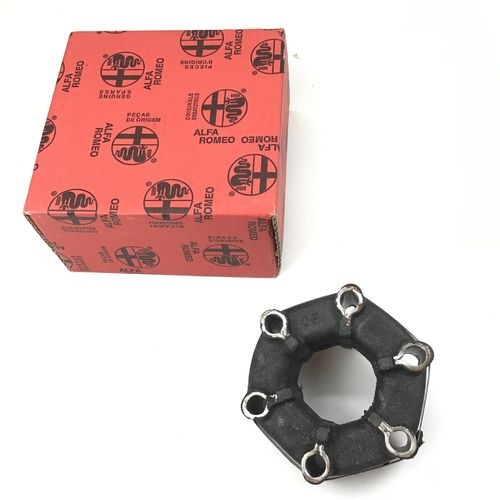 純正品　プロペラシャフトカップリング　センター　　ALFA　75TS　　　60521647