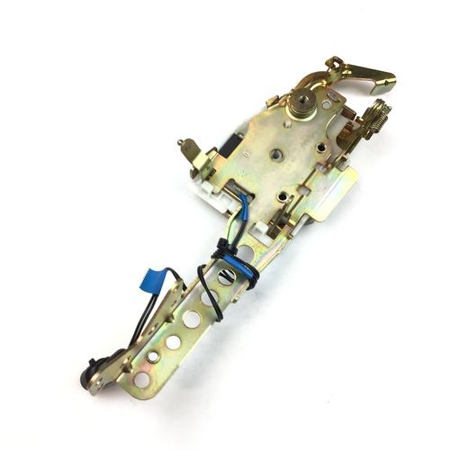 純正品　ドアロックユニット　RH　　ALFA　GTV/spider(916)　　60587632