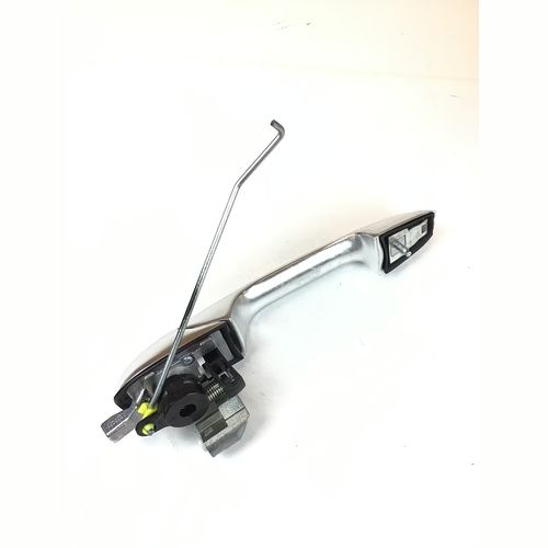 純正品　ドアアウターハンドル　RH　　ALFA GT　（～05）　（車台番号確認）　　156042278