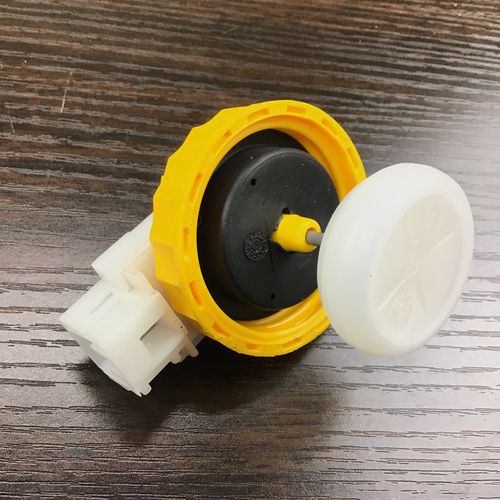 純正品　リザーブタンクキャップ　（ブレーキ／クラッチフルード）　センサー付　　ALFA145/gtv/spider　　46457337