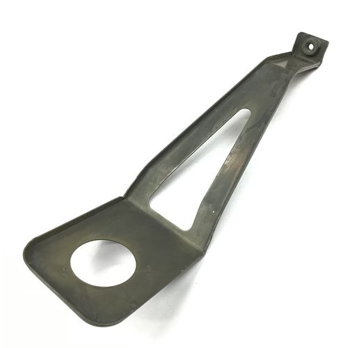 純正品　リアバンパーブラケット　（左右共通）　LANCIA　DELTA(831)　16V　　82430643