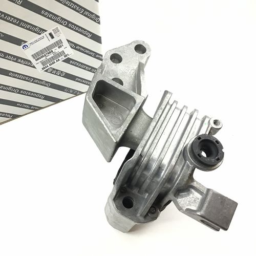 純正品 エンジンマウント 右側(仕様変更品) 50547669 ジュリエッタ(940