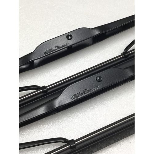 純正ワイパーブレードセット ALFA 33/75用 ロゴ入り 5901370
