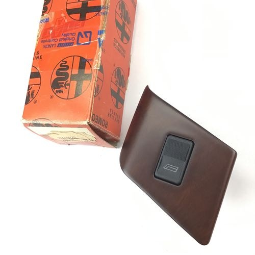 純正品　パワーウインドスイッチ　パネル付き（ウッドルック）　左ハンドル車/フロント/RH　ALFA155　　60619832