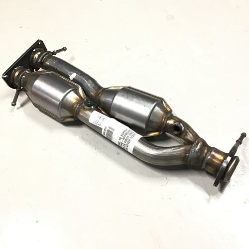 社外品　触媒パイプ　（社外補修品）　　ALFA156　2.5V6後期用　　60670266　　＊ガスケット別売