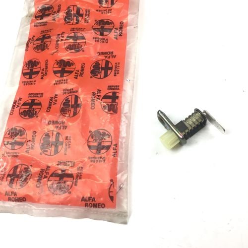 純正品　ハンドブレーキスイッチ　ALFA　145/146/147/155/156/GT　FIAT　ムルティプラ/COUPE　など　　7729617　60807653　　生産終了品