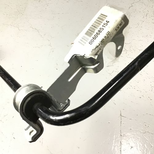 純正品　リアスタビライザーASSY　　ALFA147　1.6/2.0TS　　　60685154