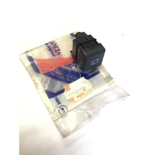 純正品 リアワイパースイッチ LANCIA DELTA Evo 177103780