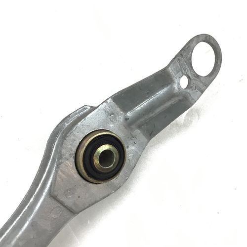 純正品　リア　ロアパラレルアーム　後側/右　　LANCIA　DELTA(831）　Evo　　82467333