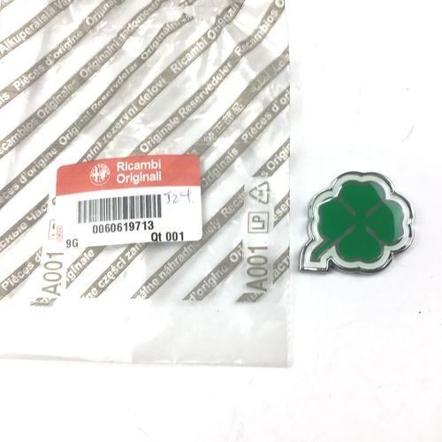 純正品 リアゲートバッジ クローバー (34mm×34mm) ALFA145 60619713